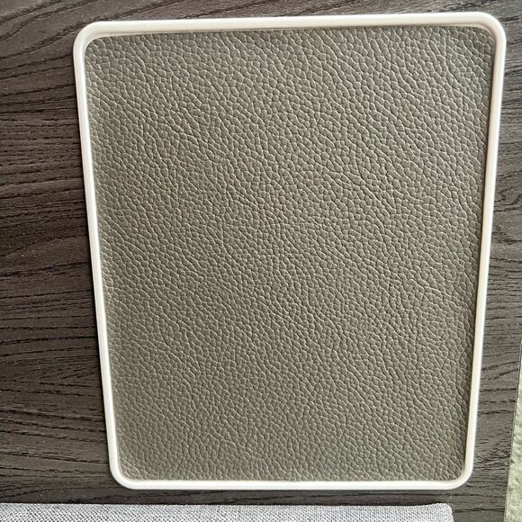 Portable & Lightweight Laptop Tray Work from Home - Picture 6 of 7